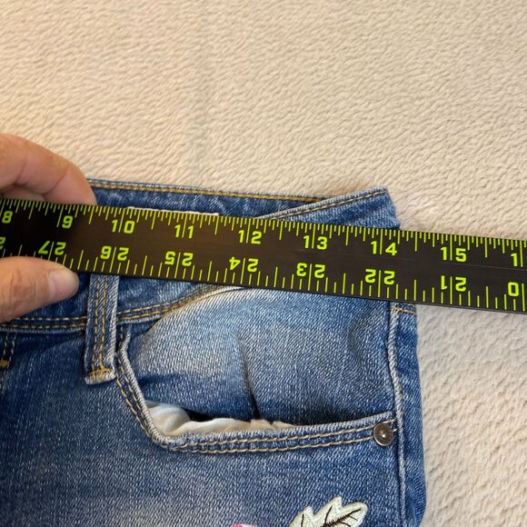 Black Daisy Women's Jeans 3/26 Jamie Relaxed Skinny Denim with Floral Embroidery - Picture 4 of 12